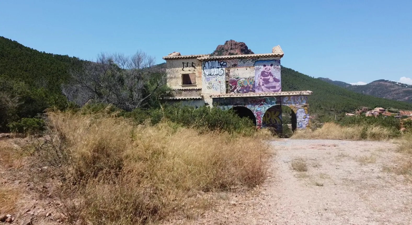 Villa 1